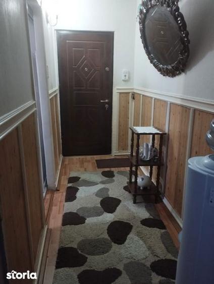 Apartament cu 2 camere semidecomandat în Trivale