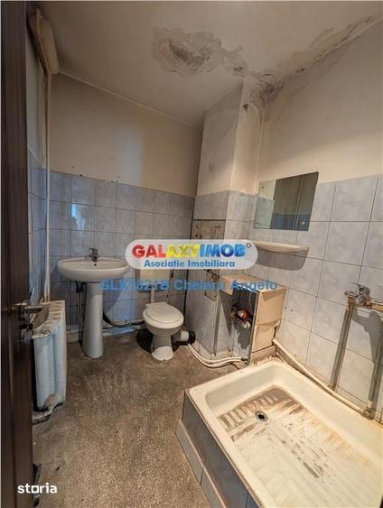 Apartament cu 4 camere în Berceni