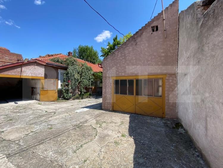 Casă individuală cu 7 camere cu Canalizare în Iosefin