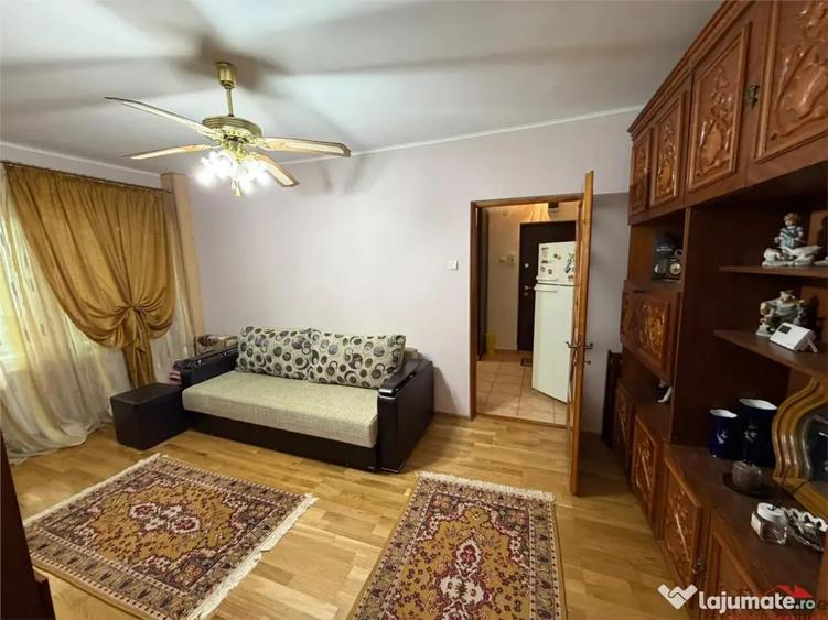Apartament cu 2 camere semidecomandat în Gară