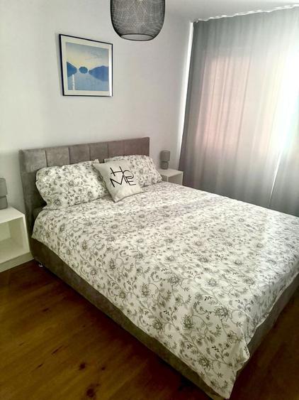 Apartament cu 2 camere semidecomandat în Cetate