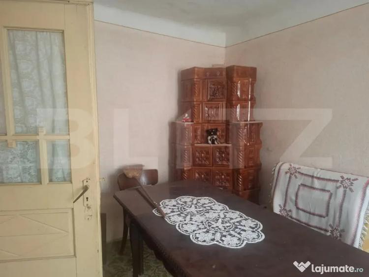 Casă cu 5 camere cu Teren 2100 Mp în Gura Foii