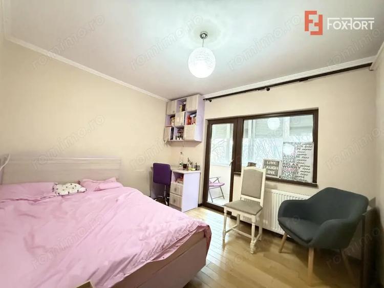 Apartament cu 4 camere semidecomandat, mobilat în Bucovina