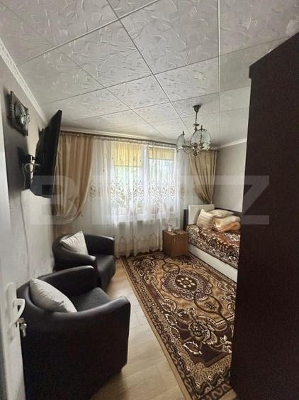 Casă individuală cu 8 camere cu Teren 450 Mp în Zărnești