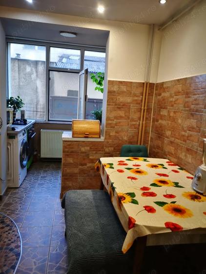 Apartament cu 3 camere decomandat în Vest