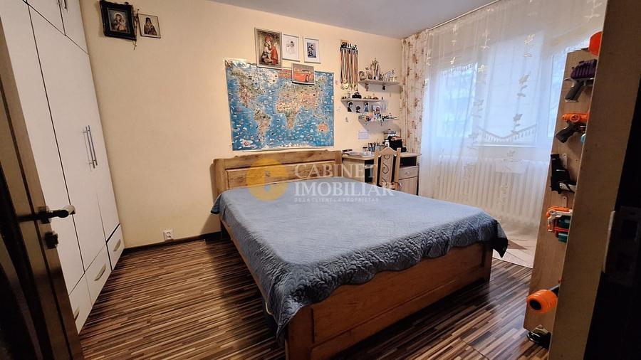 Apartament cu 2 camere semidecomandat, mobilat în Podu Roș