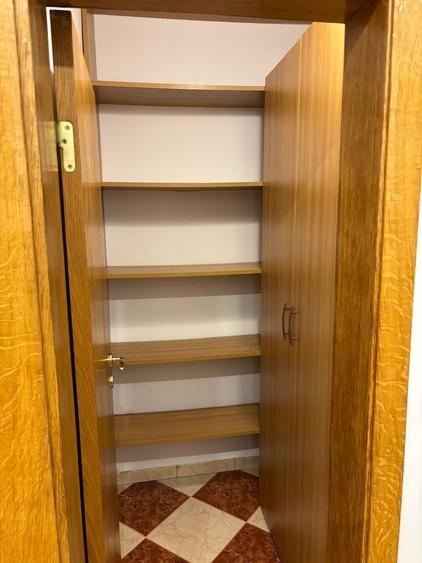Apartament cu 3 camere, mobilat în Lacul Tei