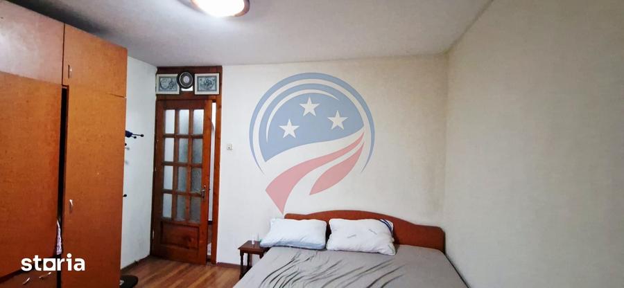 Apartament cu 4 camere decomandat în Gării