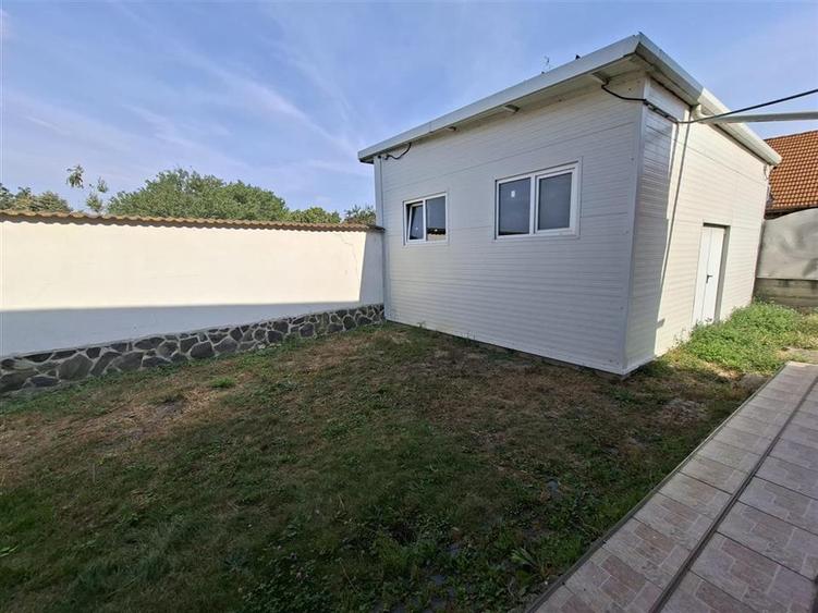 Casă individuală cu 5 camere cu Teren 250 Mp în Gușterița