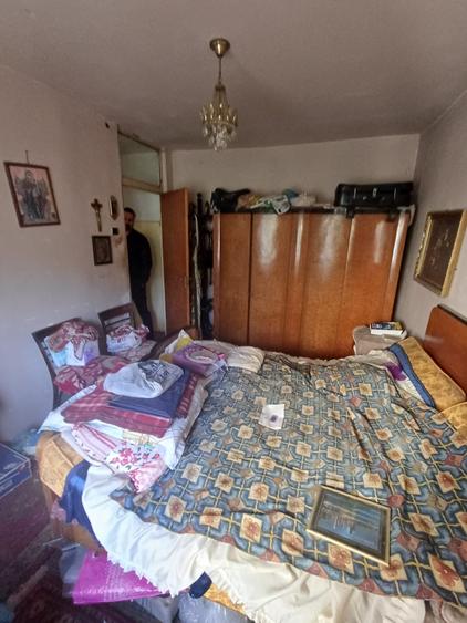 Apartament cu 3 camere decomandat în Berceni
