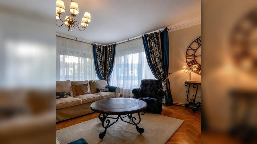 Apartament cu 4 camere decomandat în Calea Turzii