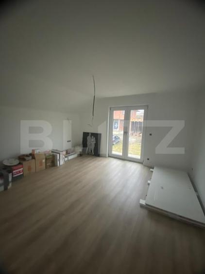 Casă individuală cu 5 camere cu Teren 963 Mp în Bosanci