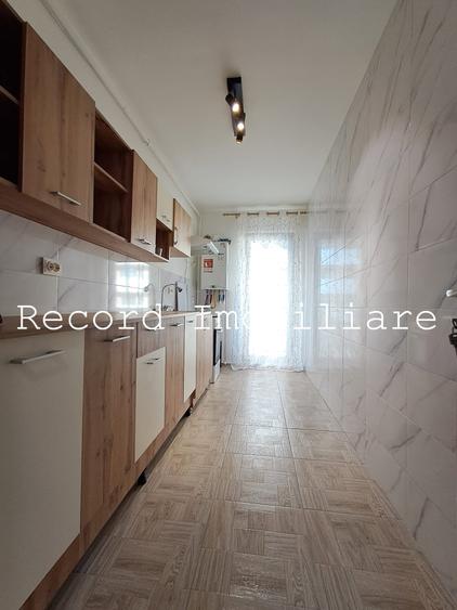 Apartament cu 2 camere decomandat în Florești