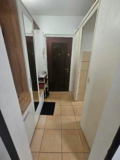 Inchiriez apartament 2 camere - 1