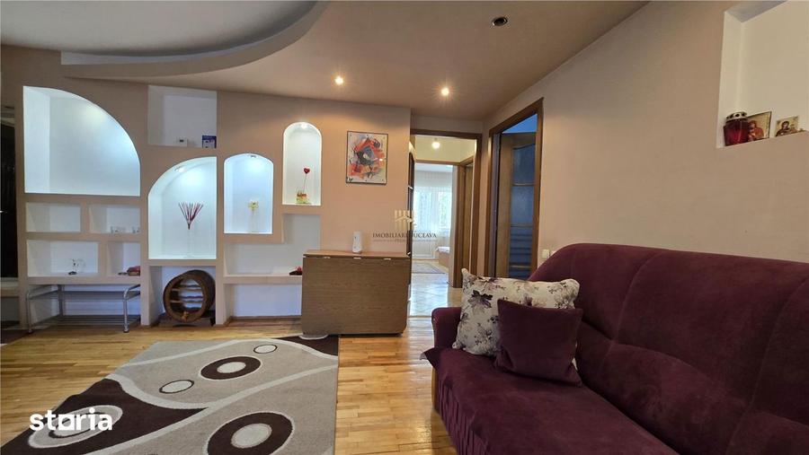 Apartament cu 3 camere, mobilat în Obcini
