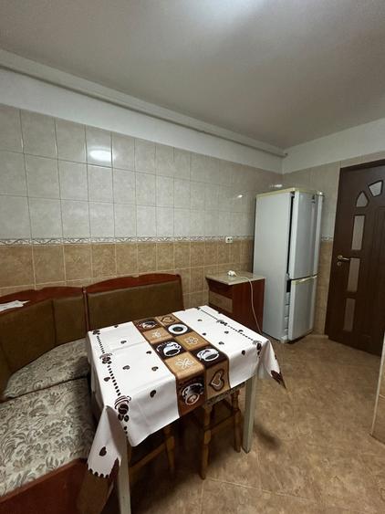 Apartament cu 2 camere, mobilat în 9 Mai