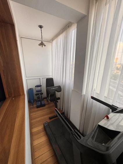 Apartament cu 4 camere decomandat în Titulescu