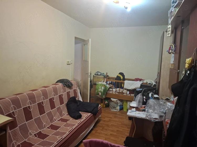Garsonieră decomandată în Govândari