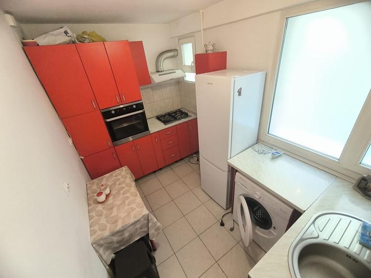 Apartament cu 2 camere decomandat, mobilat în Tineretului
