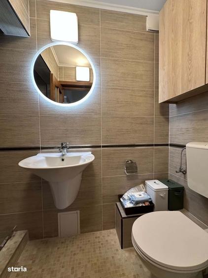 Apartament cu 4 camere decomandat în Micro 16