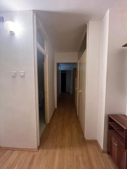 Apartament cu 3 camere decomandat în Soarelui