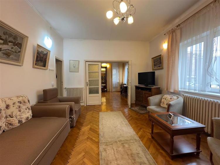 Spațiu comercial, de 72 mp, în Gară