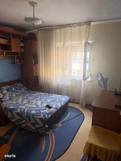 Apartament 4 Camere- Craiovita Zona Kaufland - 3