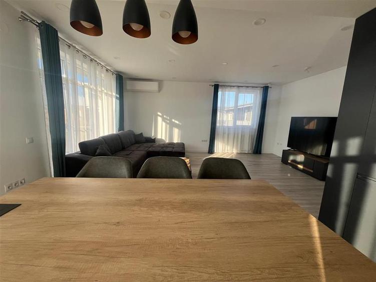 Apartament cu 3 camere decomandat, mobilat în Arhitecților - Calea Cisnădiei