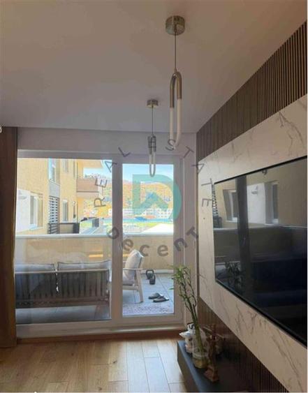 Apartament cu 2 camere decomandat în Astra