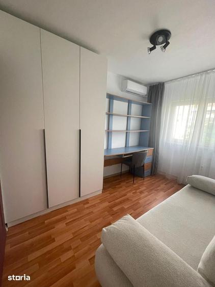 Apartament cu 3 camere în Tineretului