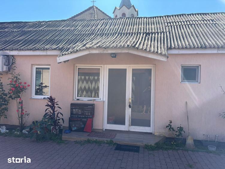 Casă cu 3 camere cu Teren 200 Mp în Ideciu de Jos