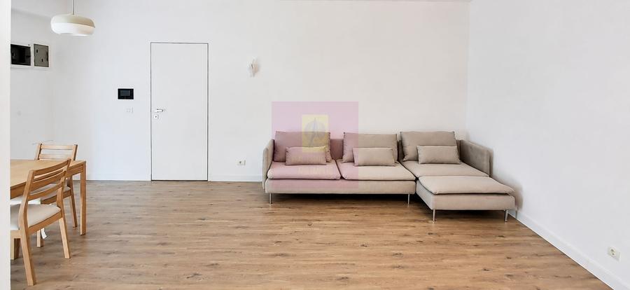 Apartament cu 4 camere decomandat în Armeneasca