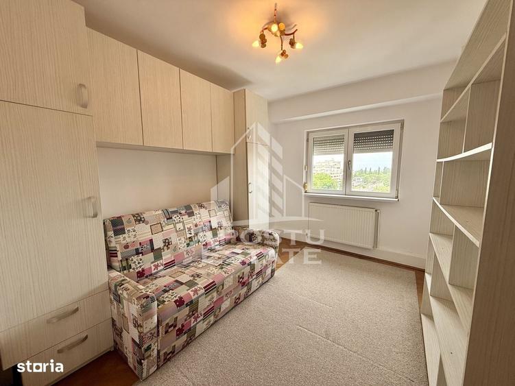 Apartament cu 3 camere decomandat în Dumbrăvița