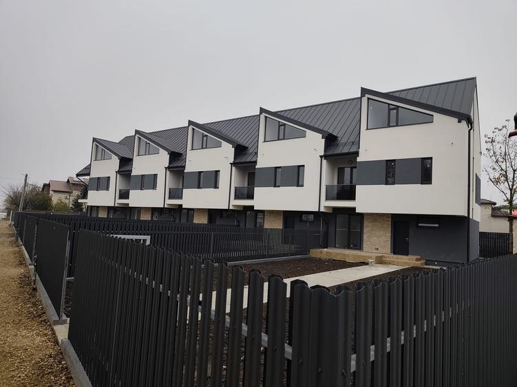Duplex cu 5 camere cu Canalizare în Chiajna