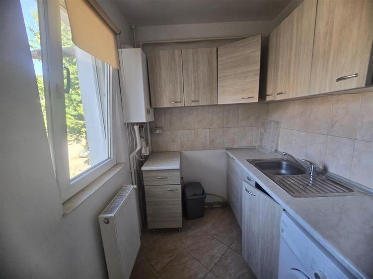 Apartament cu 2 camere nedecomandat în Alecu Russo