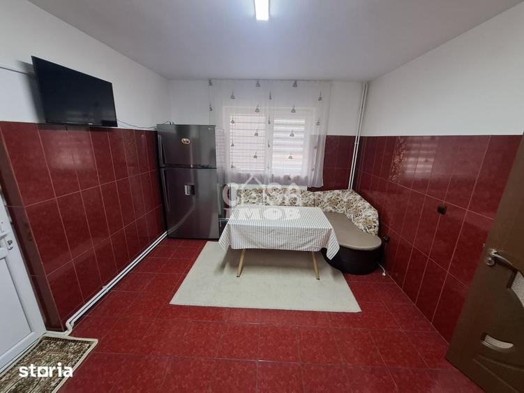 Casă cu 4 camere cu Teren 452 Mp în Aninoasa