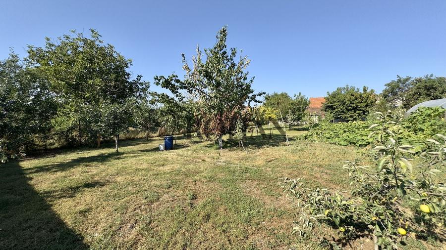 Casă individuală cu 3 camere cu Canalizare în Micești