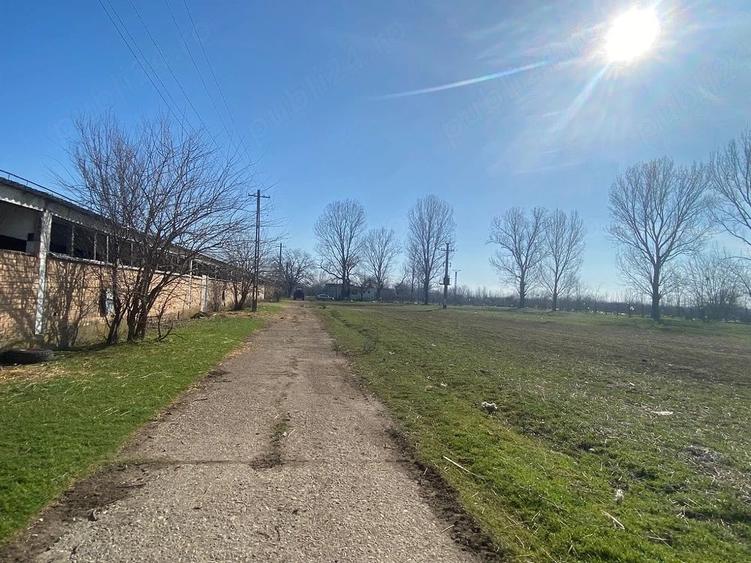 Spațiu comercial, de 7,000 mp, în Valea Stanciului
