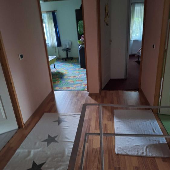 Casă cu 4 camere în Sânmihaiu Român