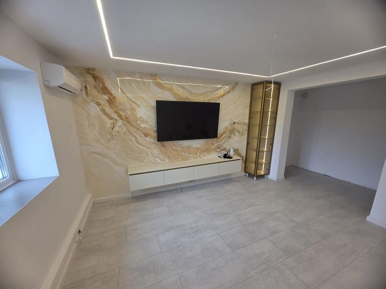 Apartament cu 4 camere decomandat în Nicolae Titulescu