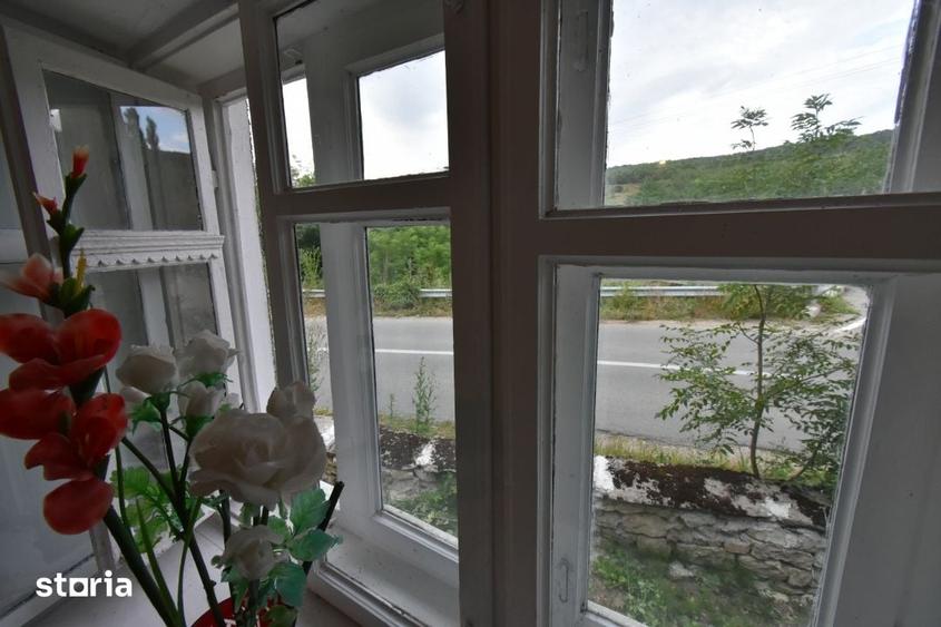 Casă cu 4 camere cu Teren 736 Mp în Luna