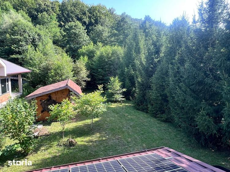 Casă cu 3 camere cu Teren 1000 Mp în Eremitu