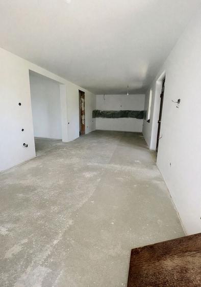 Casă individuală cu 3 camere cu Canalizare în Cihei