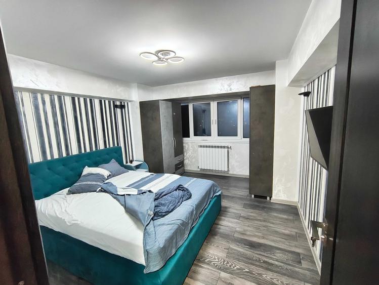 Apartament cu 3 camere decomandat în Exterior Vest