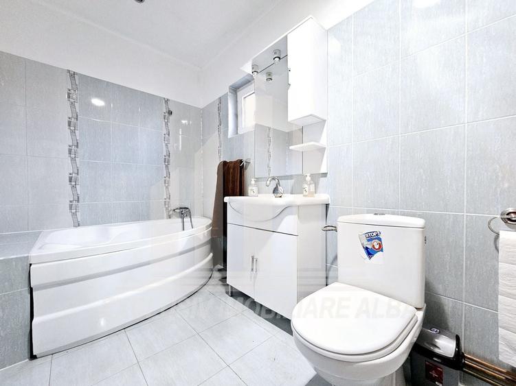 Casă individuală cu 5 camere cu Teren 750 Mp în Bărăbanț