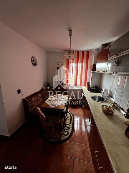 Apartament cu 2 camere decomandat în Batiz