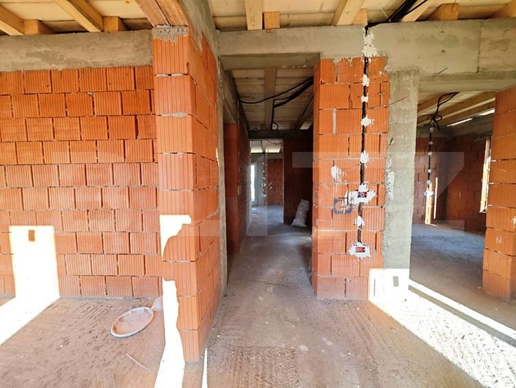 Casă individuală cu 4 camere cu Teren 600 Mp în Paleu