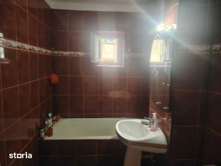 Apartament 4 camere decomandat, etaj 2, zona linistita - 6