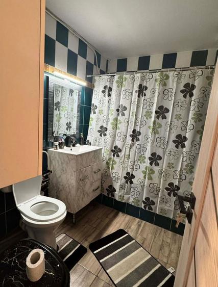 Apartament cu 2 camere decomandat în Rovine