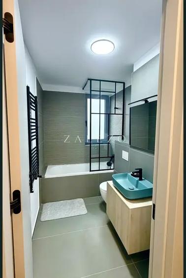 Apartament cu 2 camere semidecomandat, mobilat în Torontalului